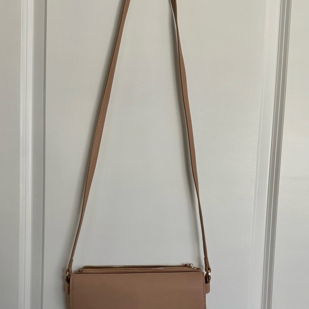 Elegant Blush Colored Naturalizer Crossbody Bag